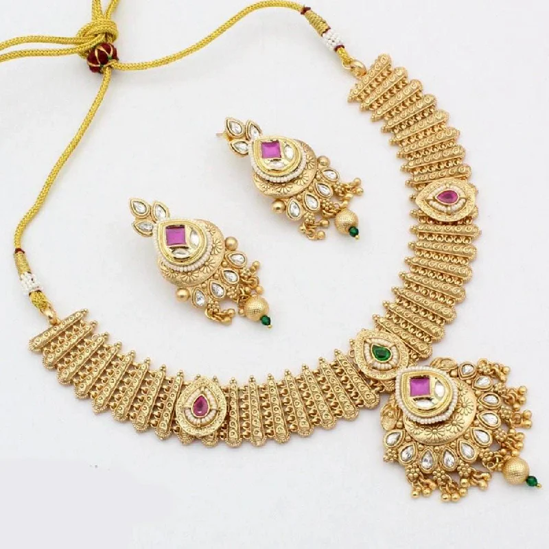 women’s diamond pendants-Kavita Art Gold Plated Kundan Stone And Pearls Necklace Set