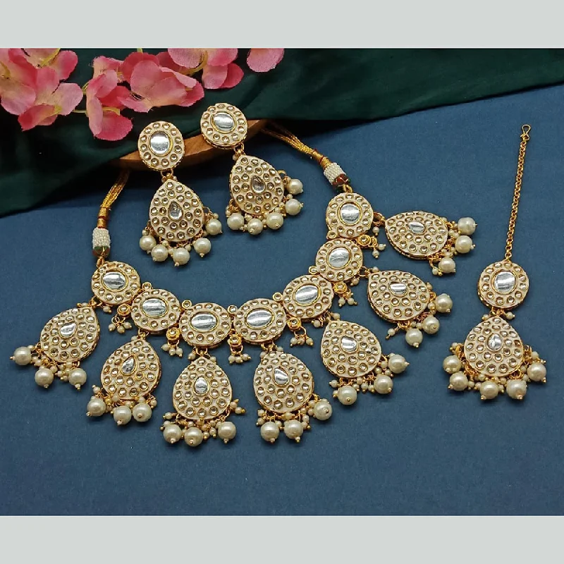 women’s elegant gemstone necklaces-Gehana Mahal Gold Plated Kundan Stone Choker Necklace Set