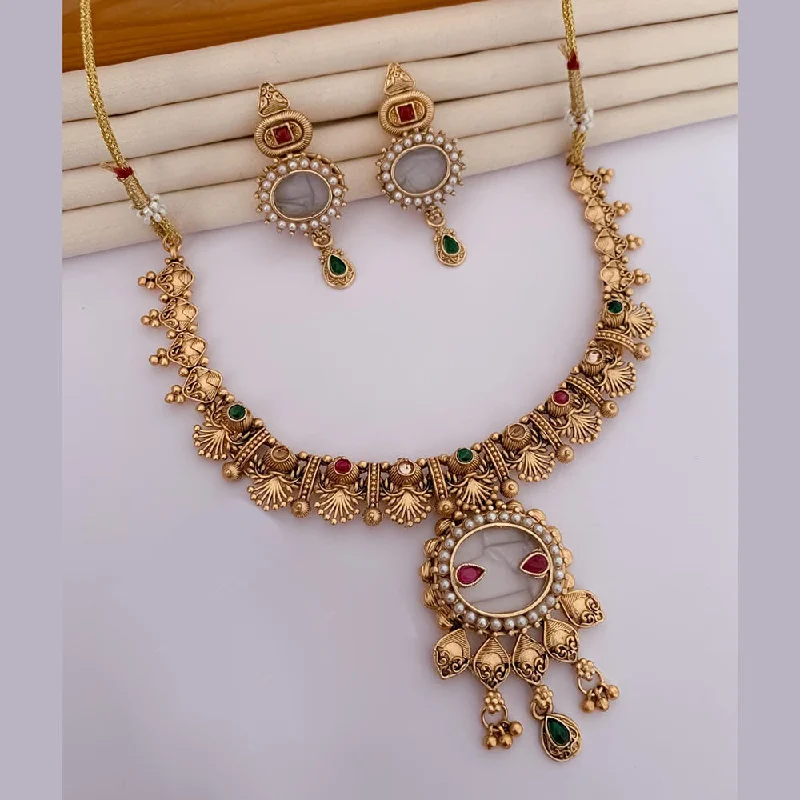 women’s vintage charm necklaces-FS Collection Gold Plated Pota Stone And Pearls Necklace Set