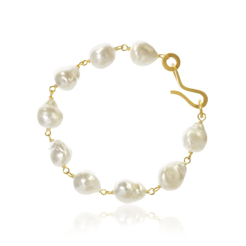 women’s bold bracelets-Grand Ocean Baroque 18K Gold Bracelet w. Pearls