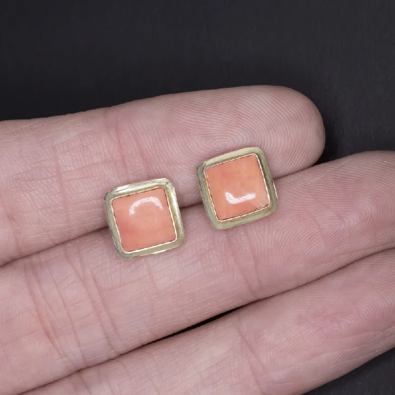 women’s elegant earrings-VINTAGE CORAL STUD EARRINGS 14k YELLOW GOLD SQUARE BEZEL CLASSIC SIMPLE ORANGE