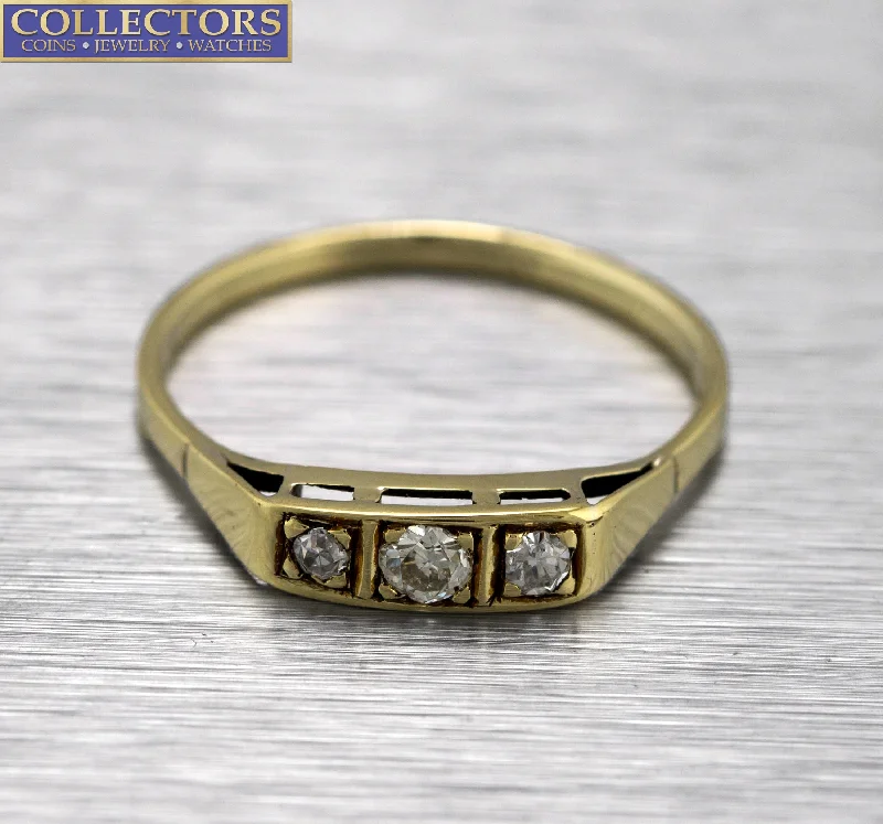 women’s white sapphire engagement rings-Lovely Ladies Vintage Estate 14K Yellow Gold 0.20ctw 3 Stone Diamond Ring