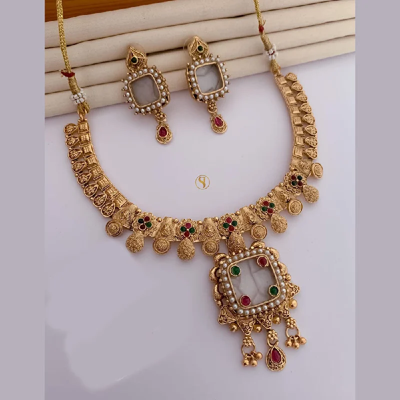 women’s layered silver necklaces-FS Collection Gold Plated Pota Stone And Pearls Necklace Set