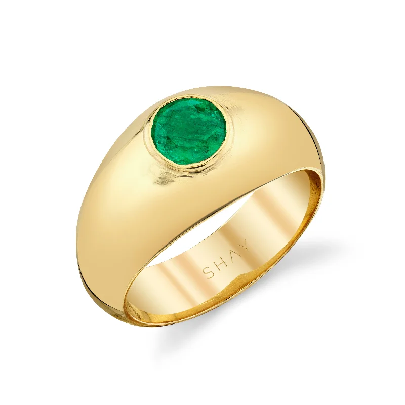 women’s sapphire rings-MEN'S SOLID GOLD EMERALD DOME RING