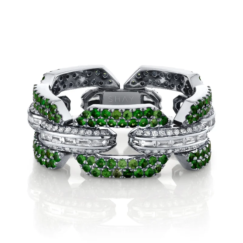 women’s personalized rings-MEN'S GREEN GARNET & DIAMOND PAVE GEO LINK RING