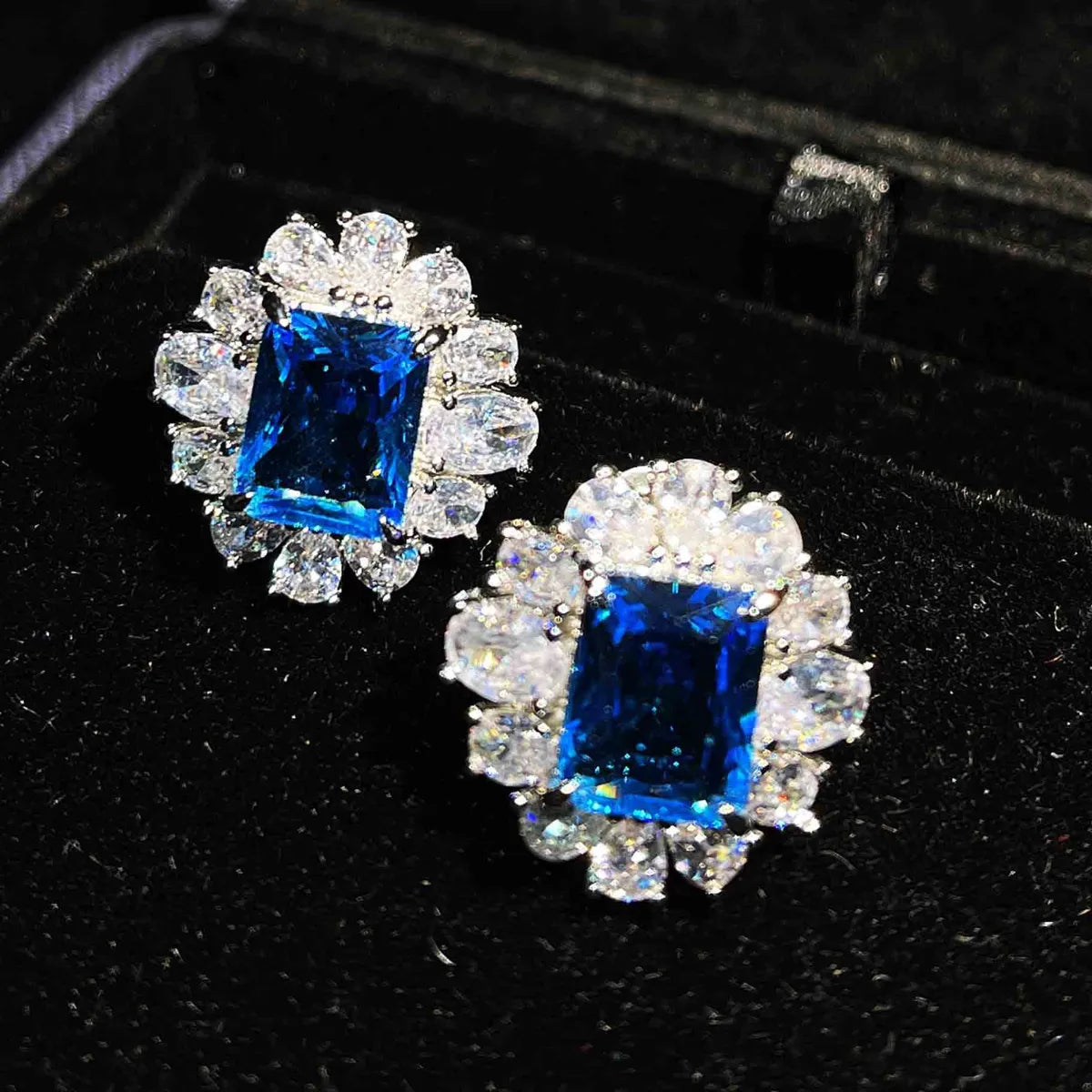 Blue Diamond Ear Studs [Price for One Pair]]